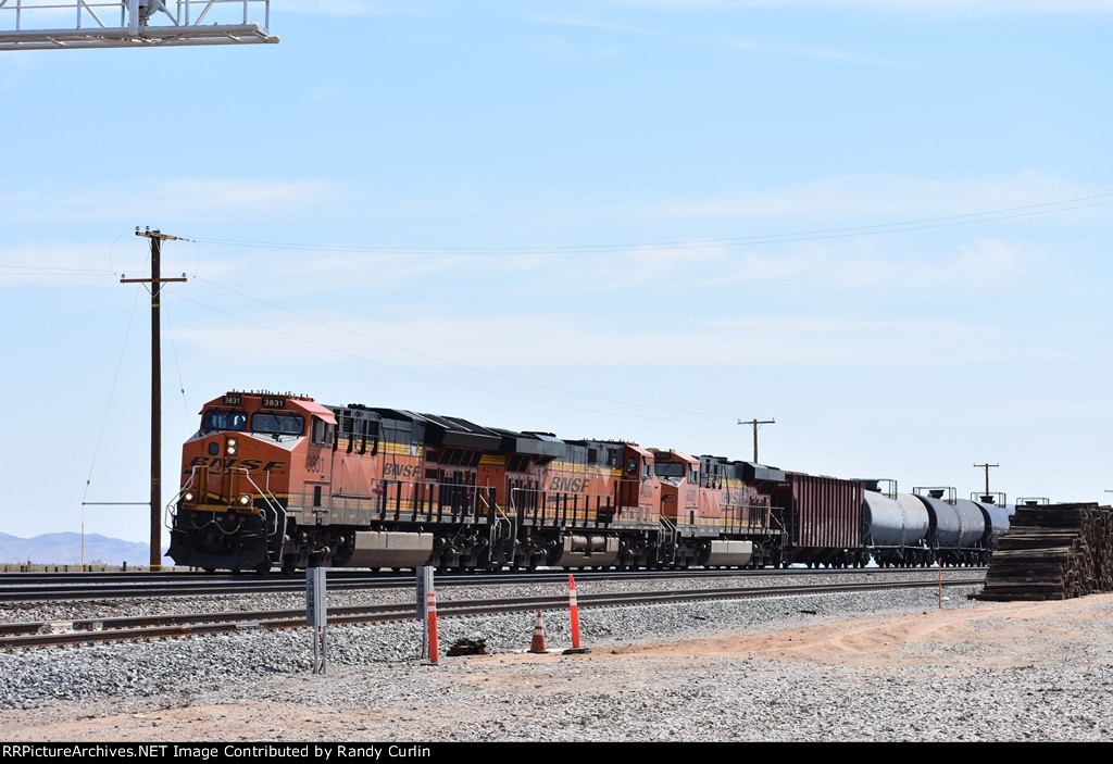 BNSF 3831 West